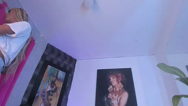 Ciara_HotTs webcam