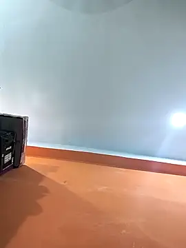cute_simmy0 webcam