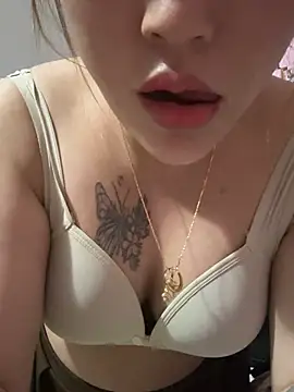 Lina-Naughty webcam