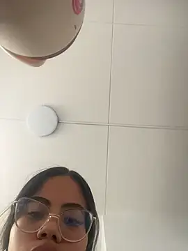 Susan_Voltaire webcam