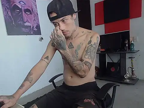 patrik_tattoo_ webcam