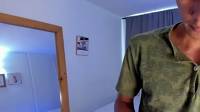 Alejo-and-Thiago webcam