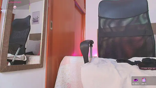 Miley_Baker webcam