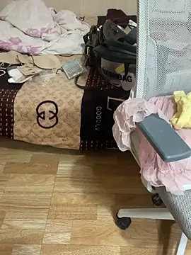 Mina048 webcam