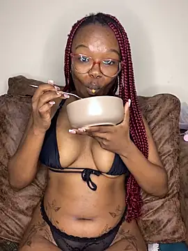 YummyMelanin117 webcam