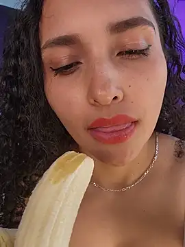 Lucy_Marin webcam