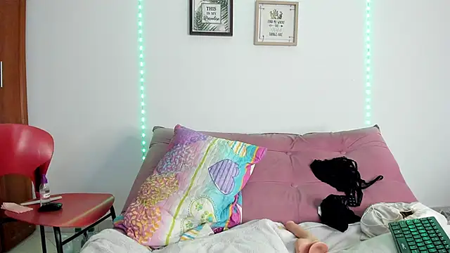 selena_jhonson webcam