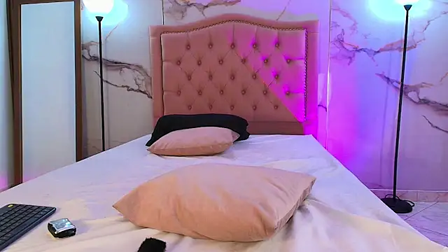 Jade20_ webcam