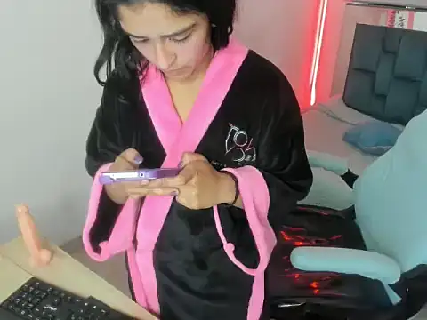 zoe_jonesw - Zoe_Jonesw's free webcam - UK Sex Cams