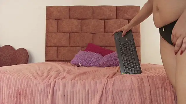 Baby_dirt webcam