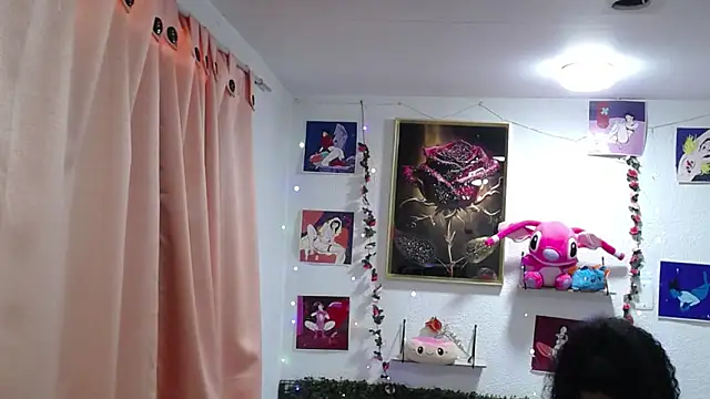 thianahorny webcam
