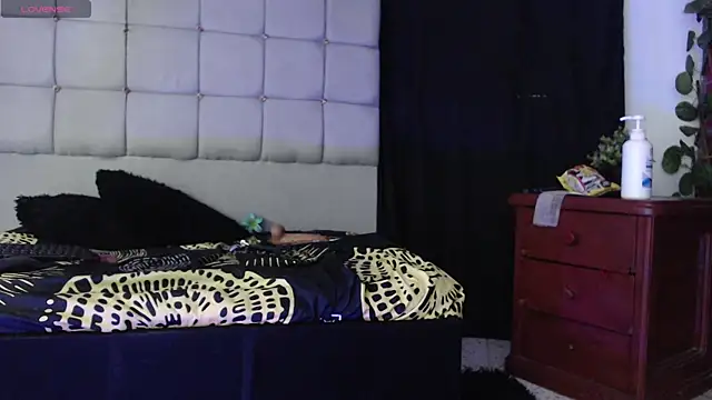 charlotte_brawn webcam