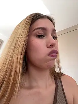 Nikii__ webcam