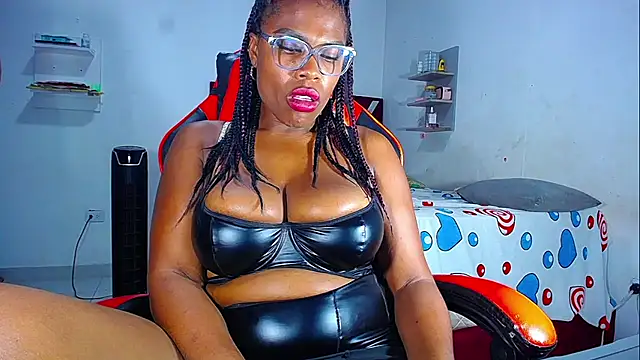 DanisaBrown webcam