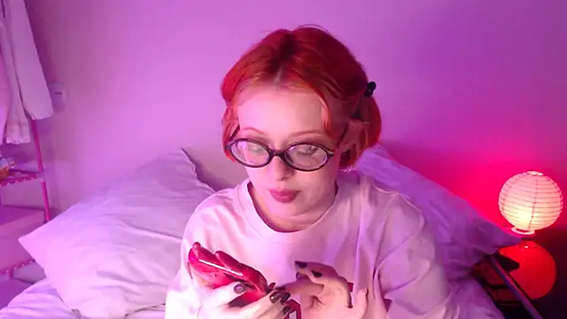 KatieMelone webcam