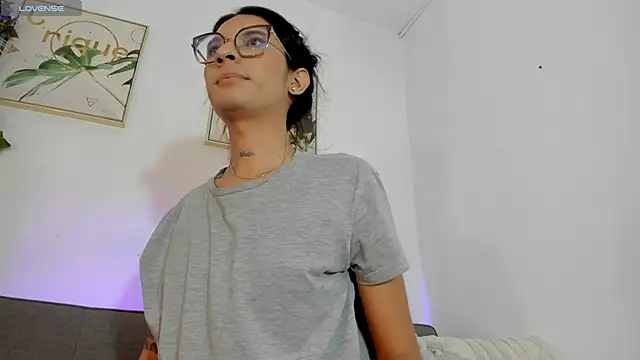 Maddie_Ray webcam