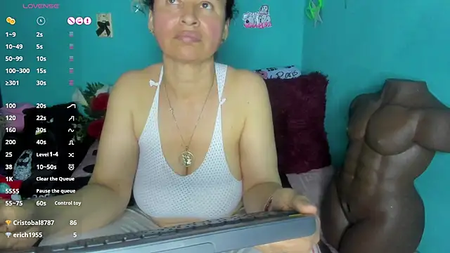 SheraHadee webcam