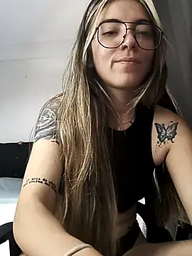 Ceciihot webcam