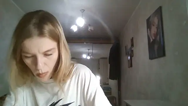 CuriousMildness webcam