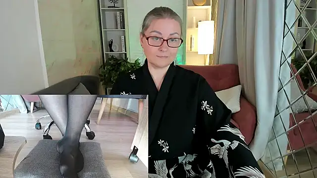 Alexandra_Kind webcam