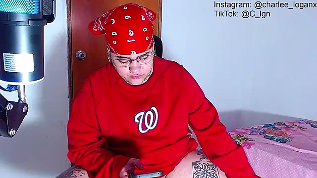 Techno_420_ webcam