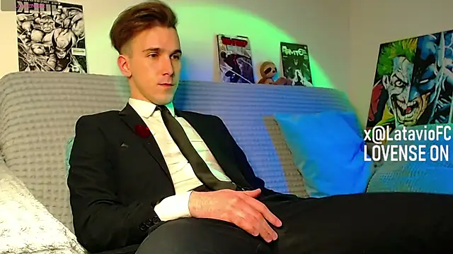 Midnighter_ webcam