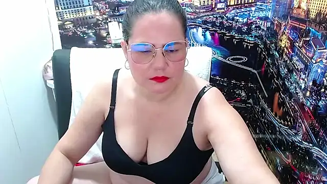 tila_nastyy webcam