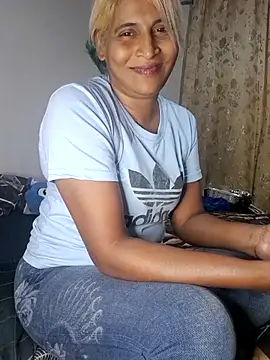 Goodgirlsue_77 webcam