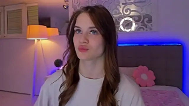 LuisaClover webcam