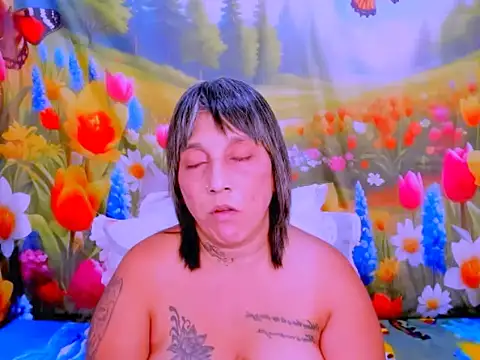 indianroxy webcam