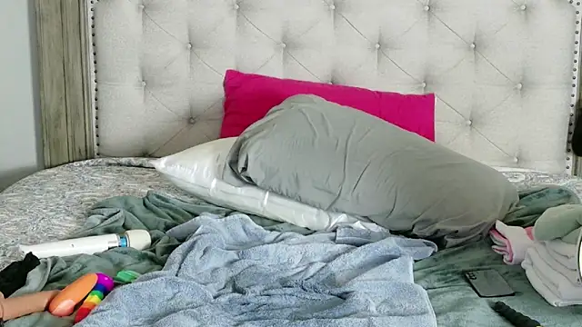 Farrah_Fantasy webcam