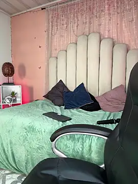 Selenee23 webcam