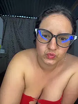 Soe_Lara webcam