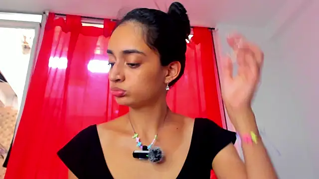 leilani_X webcam