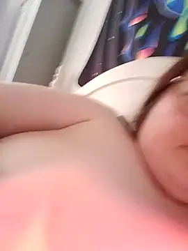 Sexycurvyemilyy
