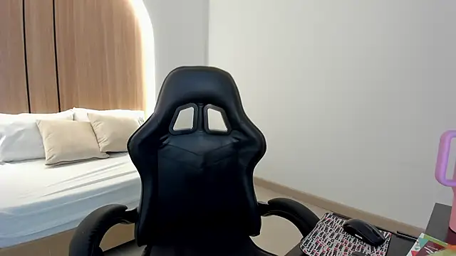 zoe_danae_ webcam