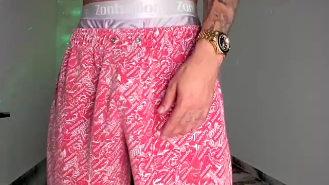 mikee_scooth webcam
