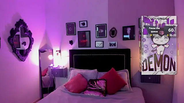 pinkk_deemon webcam