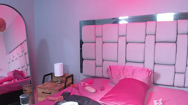 Laraebony_ webcam