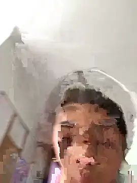 Linda-323 webcam