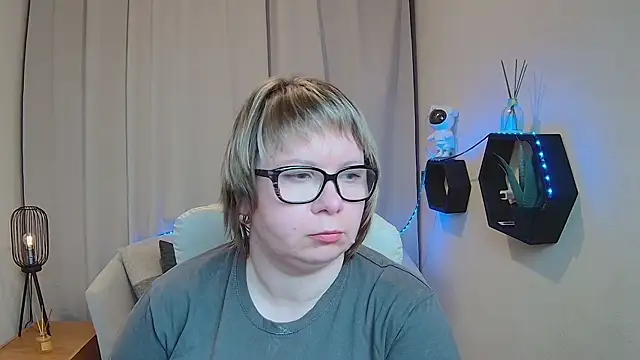 BonnnyBoobsy webcam