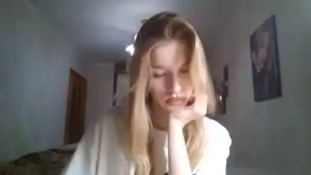 CuriousMildness webcam