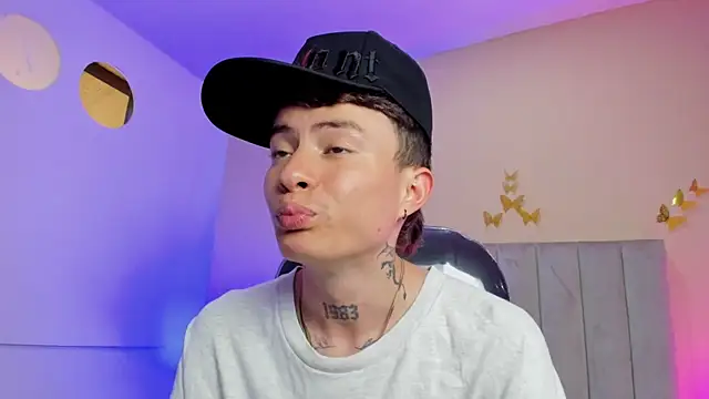 Nascary_Fox webcam