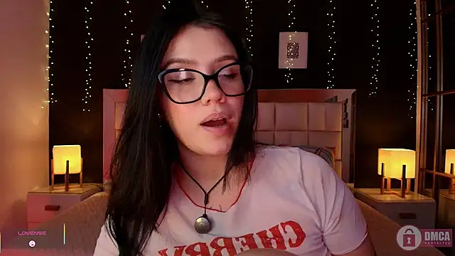 aria_bloomer webcam