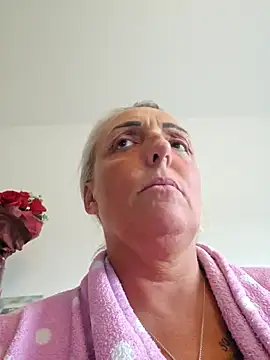 theblondecocklover webcam