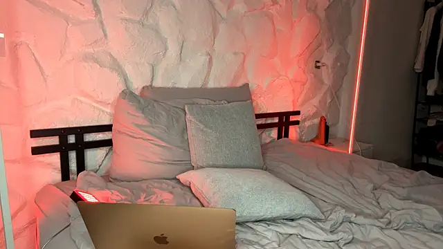 leila_elli webcam