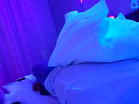 Preview of gurlnips