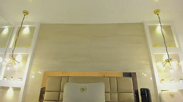 chloe_murray webcam