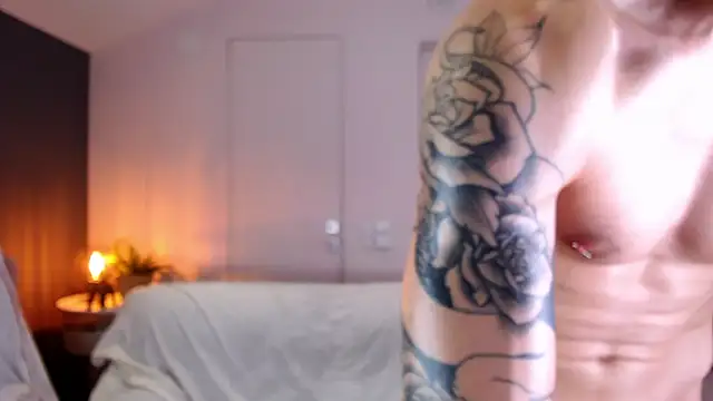 oscar_miller_ - Oscar_Miller_'s free webcam - UK Sex Cams