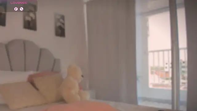 Auren_Sethian webcam